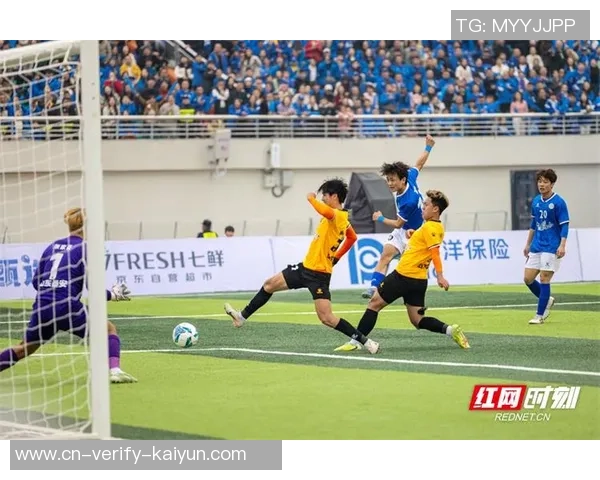 激情四溢的AV足球赛揭幕战精彩回顾与球员表现分析